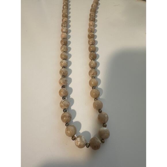 Vintage Earth-Tone Graduated Genuine Agate Beaded Necklace Fish hook clasp - Picture 7 of 8